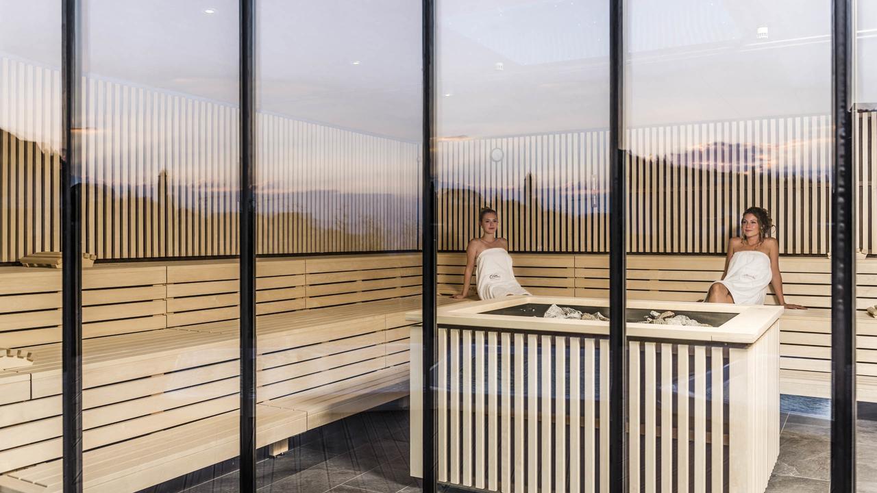 Wellnesshotel Erica Nova Ponente Exterior photo