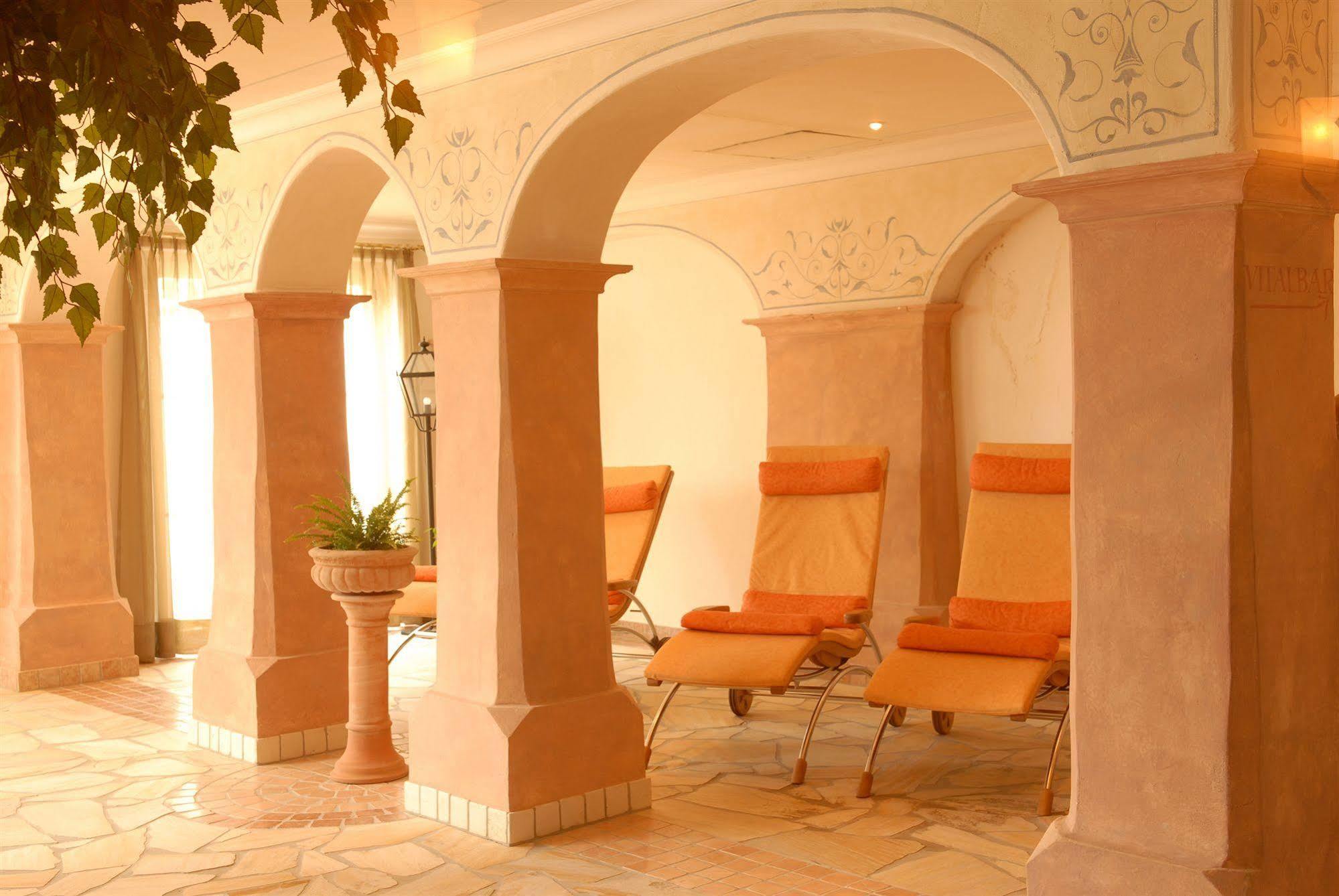 Wellnesshotel Erica Nova Ponente Exterior photo